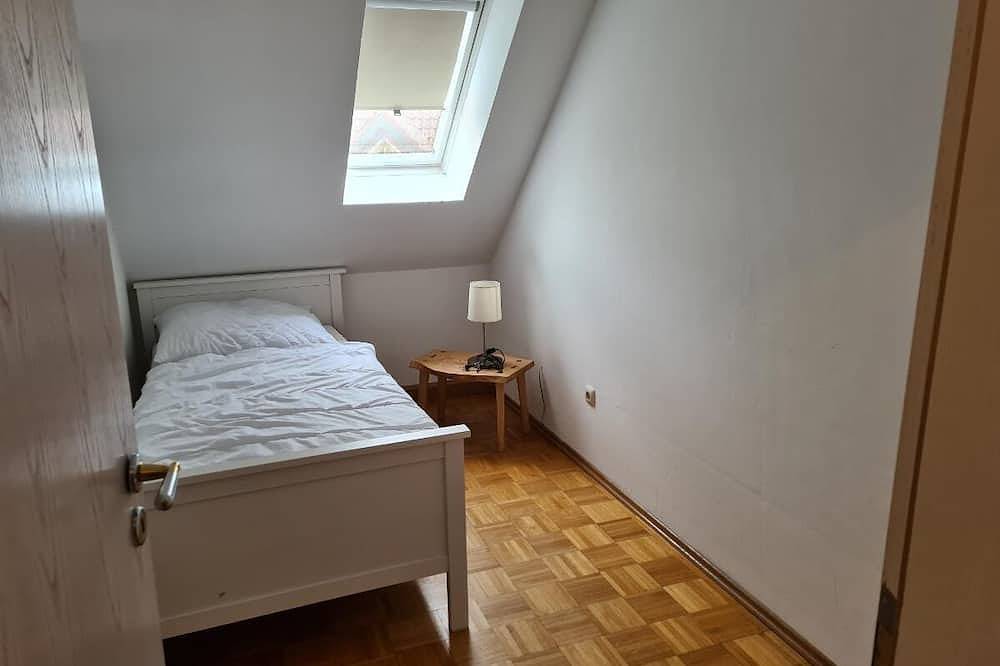 Ganze Wohnung, Große Ferienwohnung für 4 Personen in ruhiger Lage in Zapfendorf, Landkreis Bamberg