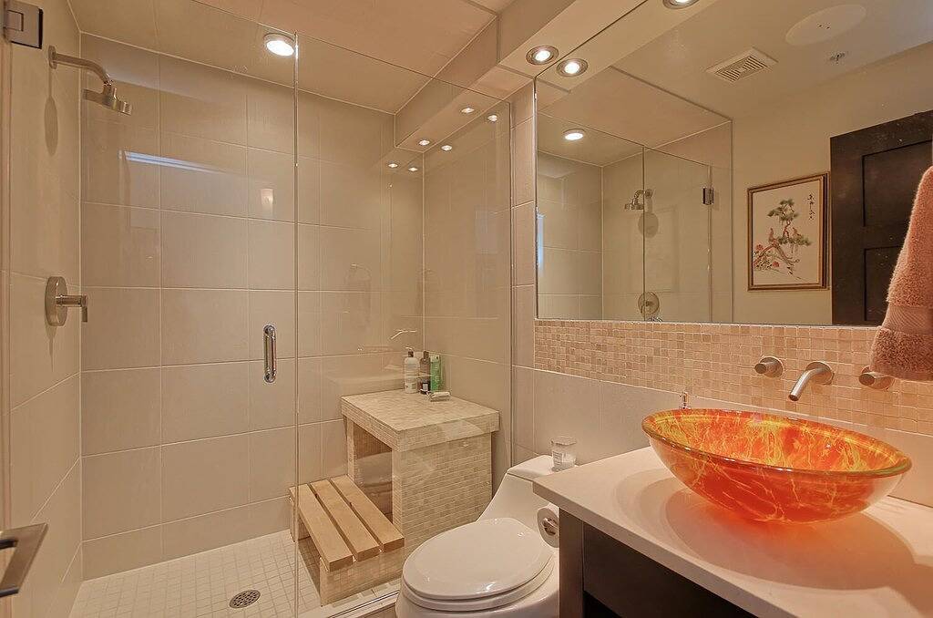 Ganze Wohnung, Executive 2-stöckiges Penthouse mit 800 m² Terrasse, Whirlpool, Sauna und vieles mehr !! in Edmonton, Alberta