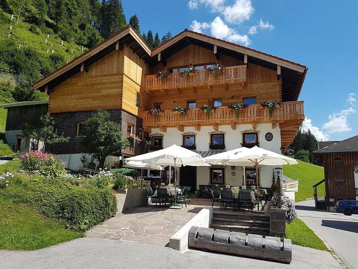 Komfortzimmer ohne Balkon (max. 4 Personen) in Hinterhornbach, Allgäuer Alpen (Österreich)