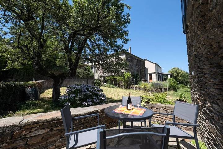 Gîte pour 4 personnes, avec terrasse et piscine à Saint-Germain-de-Calberte - 2
