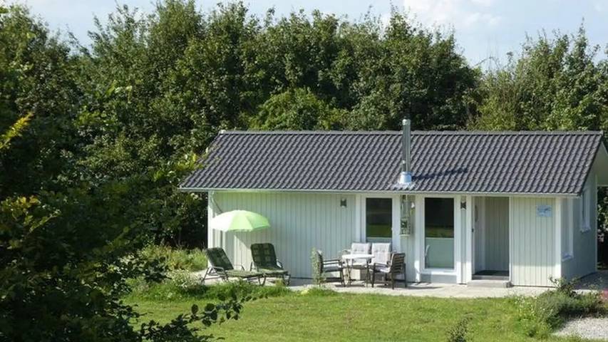 Ferienhaus für 4 Personen, mit Garten und Terrasse in Olpenitzdorf