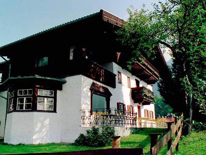 Ferienhaus für 32 Personen, mit Balkon und Terrasse sowie Garten in Schwoich