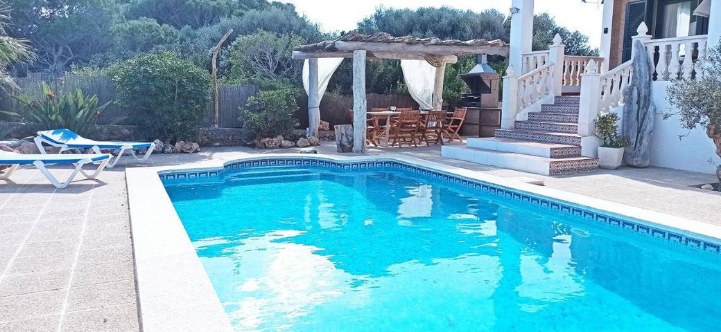 Location de vacances pour 8 personnes, avec jardin ainsi que piscine et vue à Port d'Addaia - 4