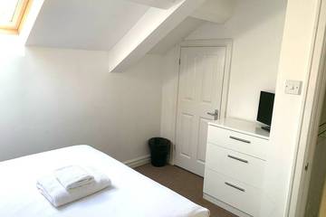 Apartment for 4 People in Exeter, Devon, Photo 2