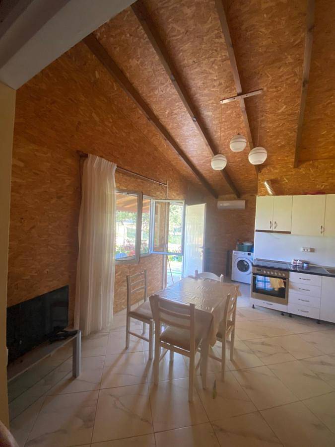 Gîte pour 5 personnes, avec jardin et balcon dans Borsh - 3