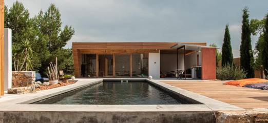 Chambre d’hôte pour 2 personnes, avec vue et terrasse ainsi que jardin et piscine à Opoul-Périllos
