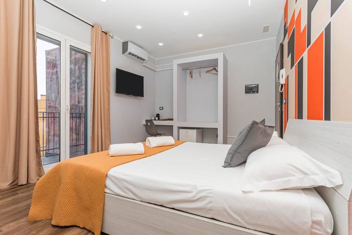 Ferienwohnung für 3 Personen, mit Balkon in Catania