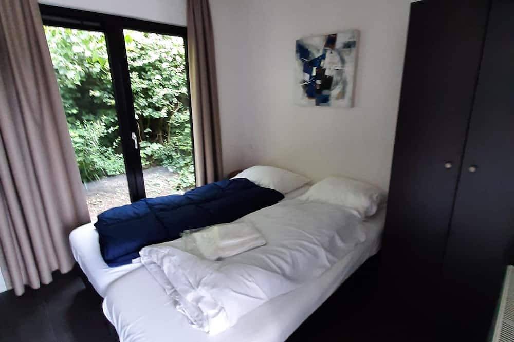 Chalet mit 3 Schlafzimmern und einer Terrasse in Noord-Scharwoude, Niederländische Nordsee