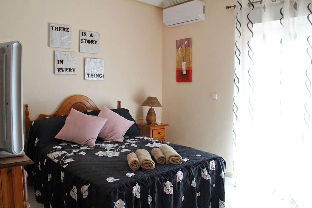 Perfekte 4 Schlafzimmer, 3 Bäder Villa in Los Balcones mit privatem Pool in Los Balcones, Torrevieja