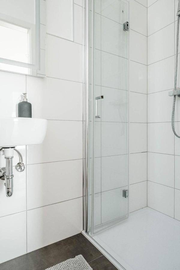 Ganze Wohnung, Kinderklinik 600m zum Bahnhof 2A in Siegen, Kreis Siegen-Wittgenstein
