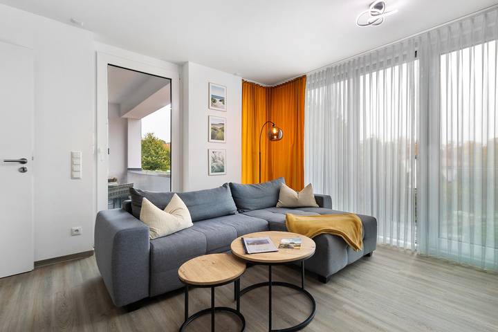 Hel lejlighed, Apartment 'Ferienwohnung Meer-Zeit' with Balcony and Wi-Fi in Lubmin, Vorpommern Greifswald