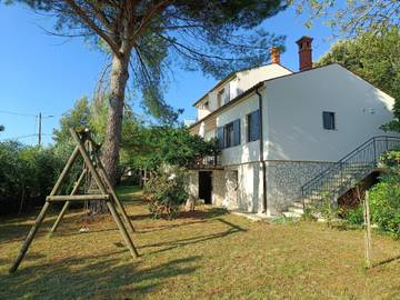Gîte pour 4 personnes, avec terrasse et jardin, animaux acceptés à Premantura