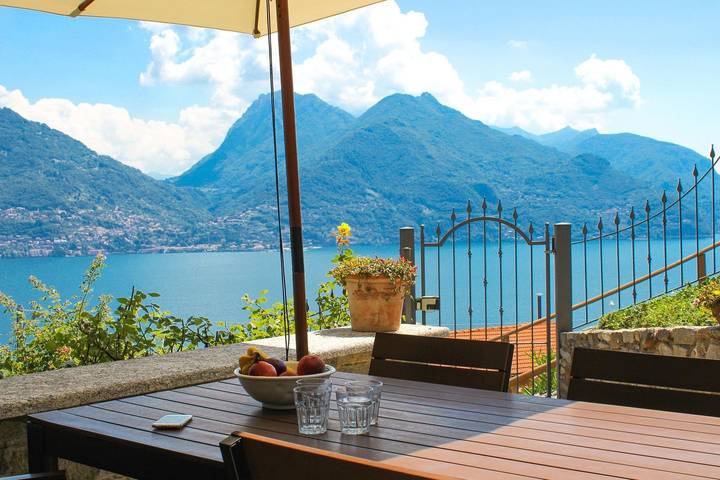 Ferienhaus für 6 Personen, mit Balkon und Balkon/Terrasse sowie Terrasse und Garten in Comune di San Siro