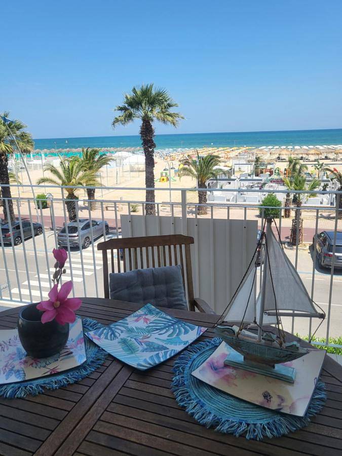 Appartamento per 6 persone, con Balcone e Terrazza nonché Panorama a Tortoreto Lido