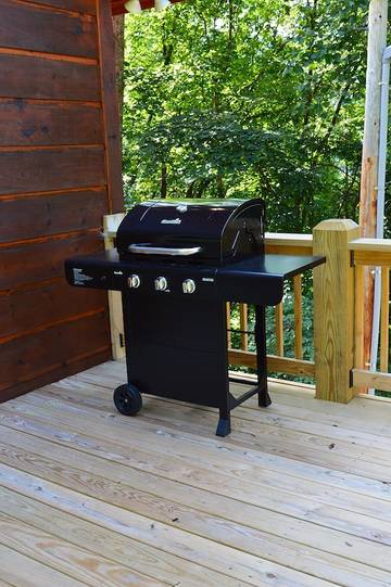 Log Cabin for 6 Guests in Watauga Lake, Blue Ridge Mountains, Picture 2