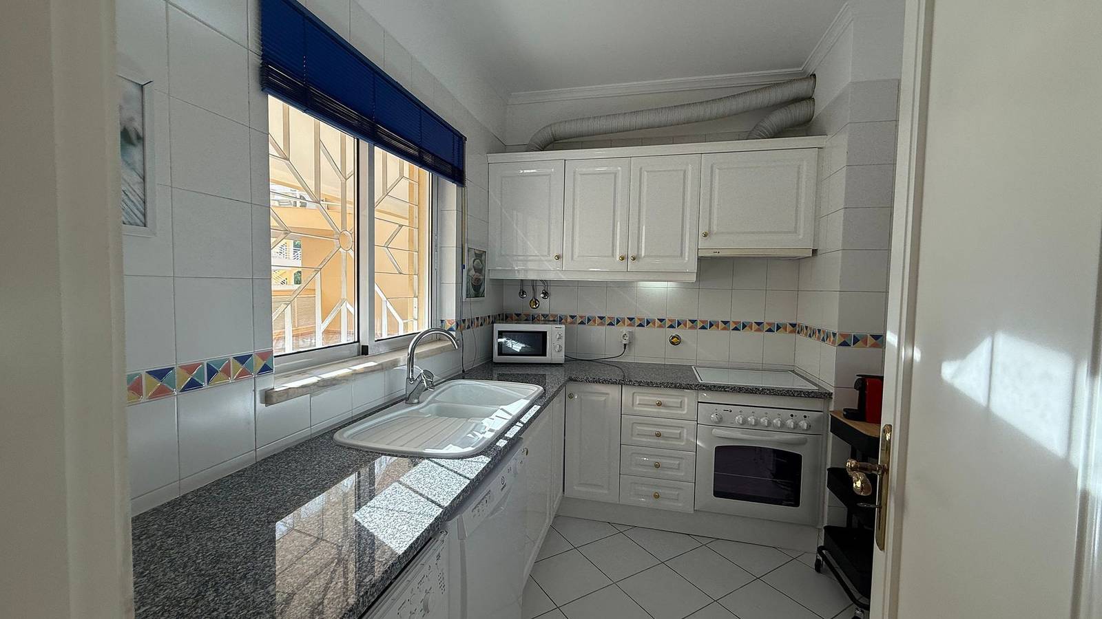 Appartement entier, Appartement de vacances pour 4 personnes avec balcon in Vilamoura, Quarteira