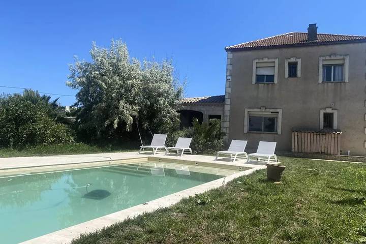 Villa pour 10 personnes, avec balcon et piscine ainsi que jardin et vue à Frontignan