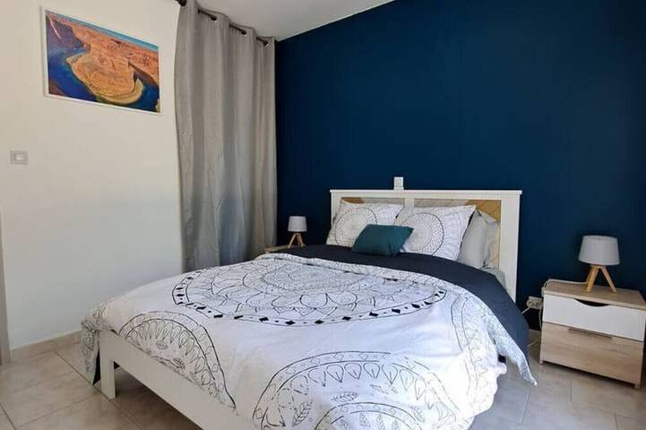 Location de vacances pour 6 personnes, avec Terrasse et Jardin à Dauphin (homonymie) - 4