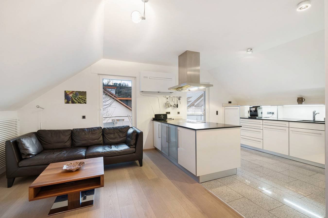 Appartement entier, Appartement "Savoir-vivre" avec balcon, Wi-Fi et climatisation in Endingen, Kaiserstuhl