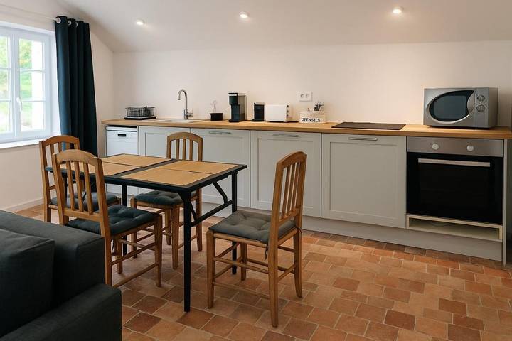 Location de vacances pour 4 personnes, avec vue et terrasse à Couches