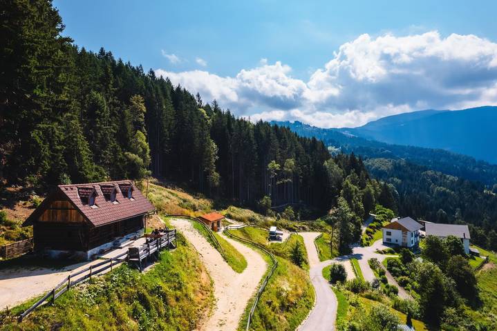 Camping per 4 persone, con Terrazza e Idromassaggio nonché Giardino e Sauna in Carinzia