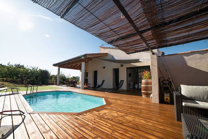 Location de vacances pour 8 personnes, avec jardin et terrasse à Pomas - 4