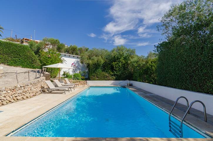 Location de vacances pour 8 personnes, avec jardin à Sant Lluís - 2