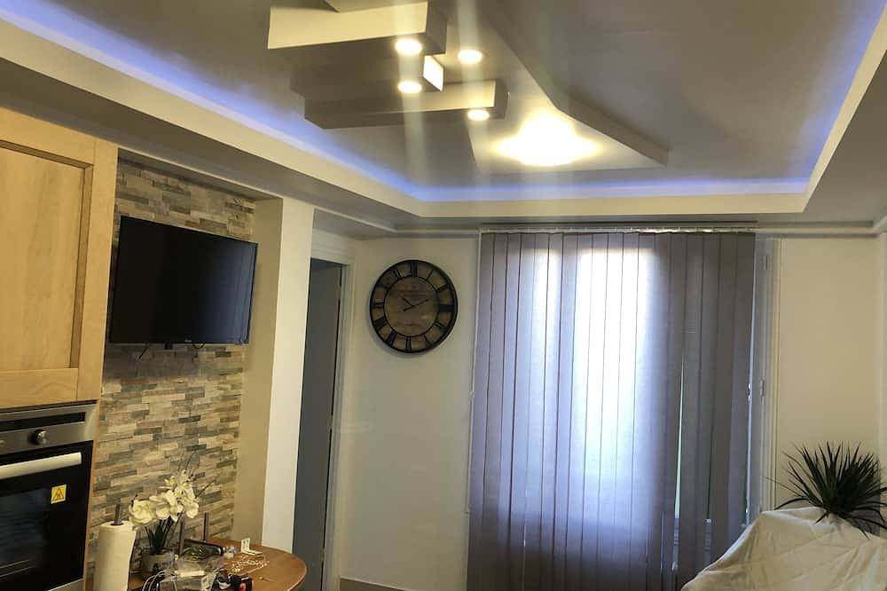 Apartamento entero, 2-room apartment for 4 people in Thiais, Valle del Marne