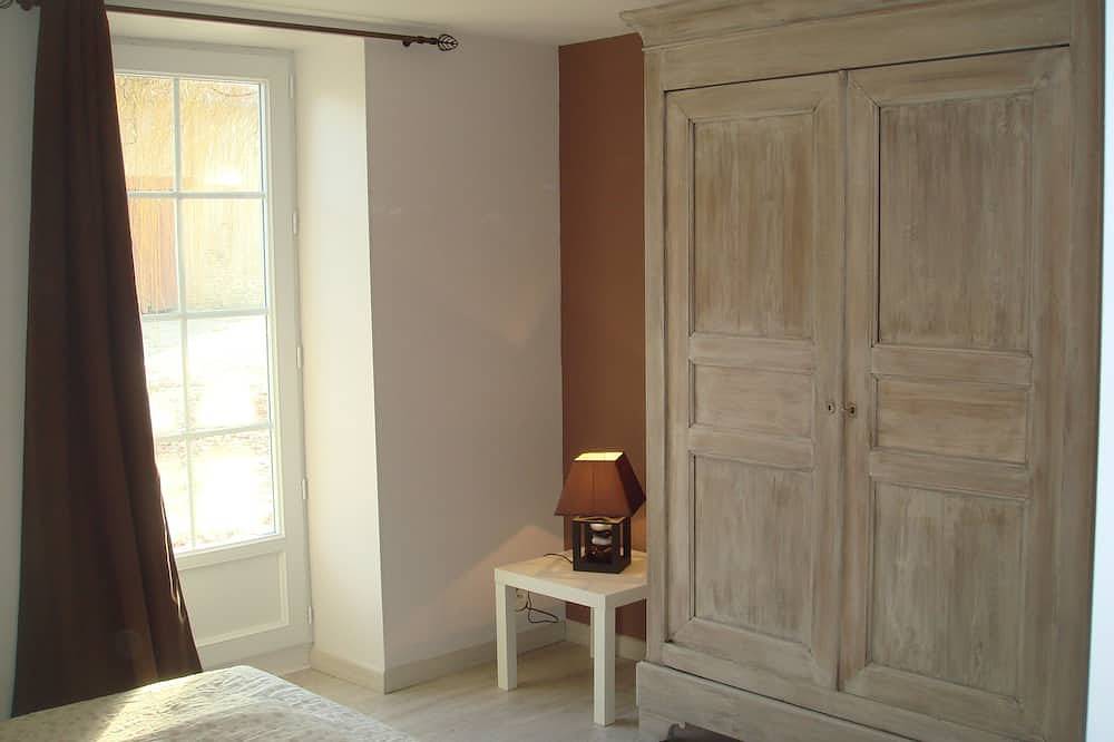 House high capacity with private pool in Meursanges, Beaune region