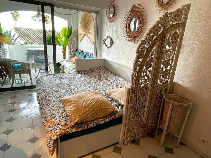 Gîte pour 4 personnes, avec terrasse dans Gare D Antibes - 3