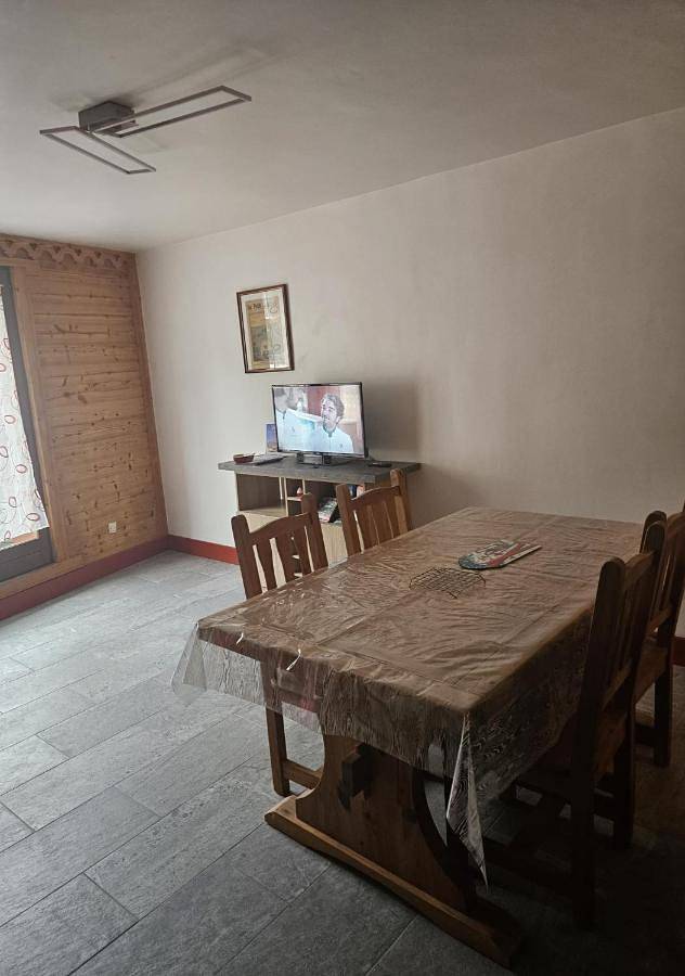 Gîte pour 4 personnes, avec vue et balcon à Bozel - 2