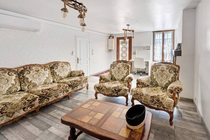 Gîte pour 7 personnes, avec Jardin à Champcevrais