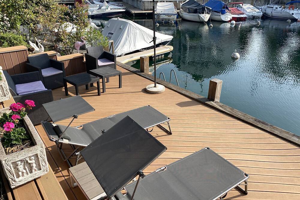 Dom stóp w wodzie, łódź pedał i cumowanie dostępny in Thonon-les-Bains, Thonon-les-Bains region