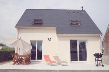 Gîte pour 7 personnes, avec jardin dans Kerfissien