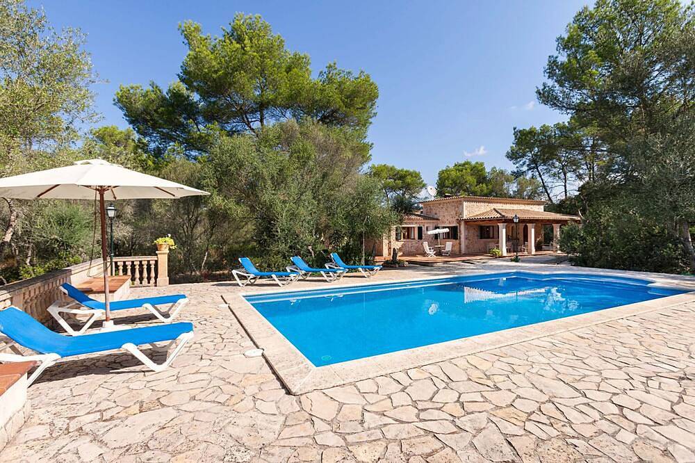 Villa in Lloret de 3 habitaciones, Wlan, privater Pool und Grill in 30 Minuten del Mar Sa Rota de Can Blanc in Lloret de Vistalegre, Mallorca Inselmitte
