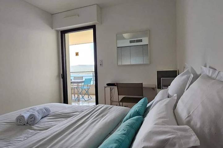 Appartement entier, T2 Coté Plage A603, Les pieds dans l’eau & central in Propriano, Arrondissement de Sartène