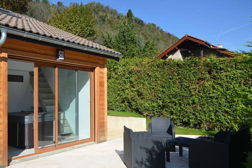 Appartement entier, Location uriage avec jacuzzi et terrasses in Vaulnaveys-le-Haut, Isère