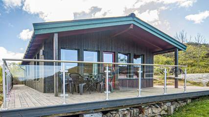 Ferienhaus für 5 Personen, mit Terrasse und Sauna sowie Ausblick in Lyngdal
