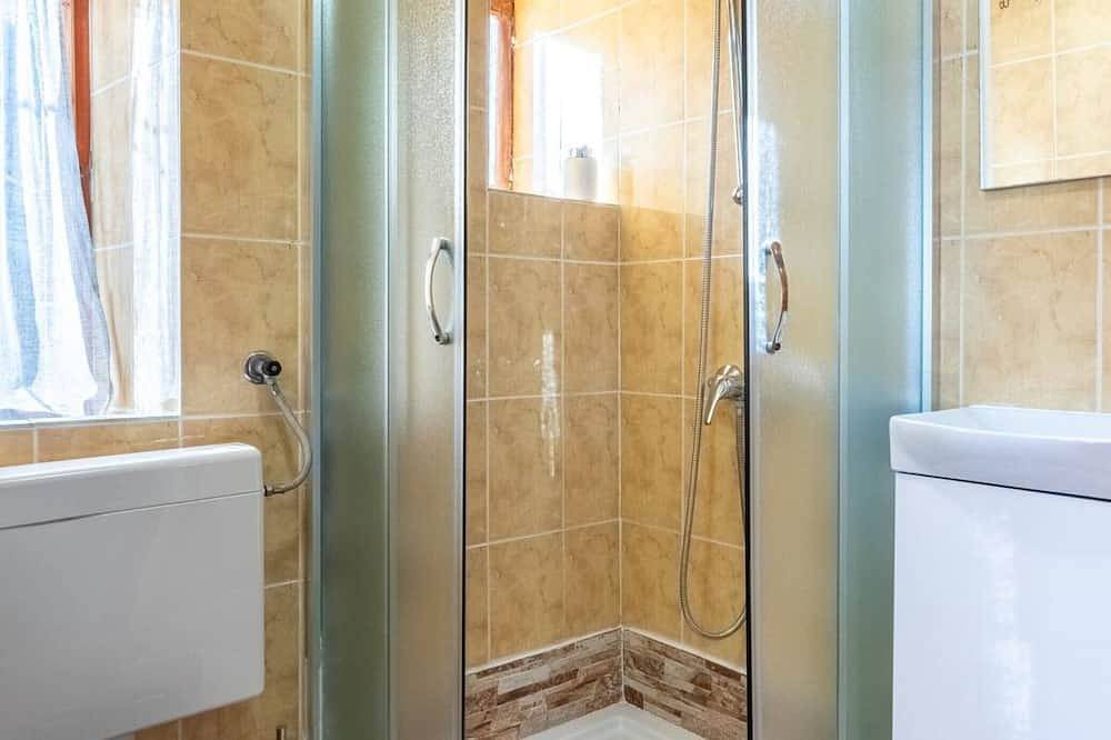 Ganze Wohnung, Sunny Side Apartment Loreta - One Bedroom Apartment in Valun, Cres