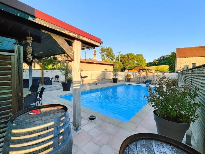 Villa pour 12 personnes, avec piscine et jardin