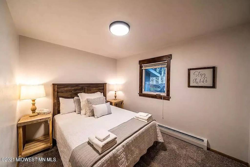 Ganze Wohnung, Lakefront Condo, 2 bedroom, with Dock & Private Patio! Walk to Restaurants! in Detroit Lakes, Becker County