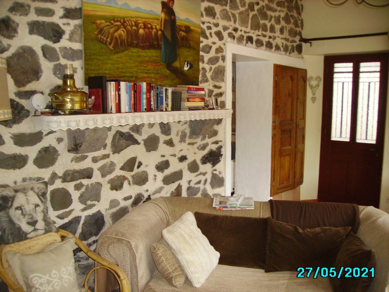 Gîte en location à l'année in Rochefort-Montagne, Parc naturel régional des Volcans d'Auvergne
