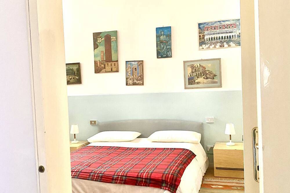 Entire apartment, Cozy Corner Brescia Cin It017029B44O4Kx3J5 in Brescia, Brescia Province