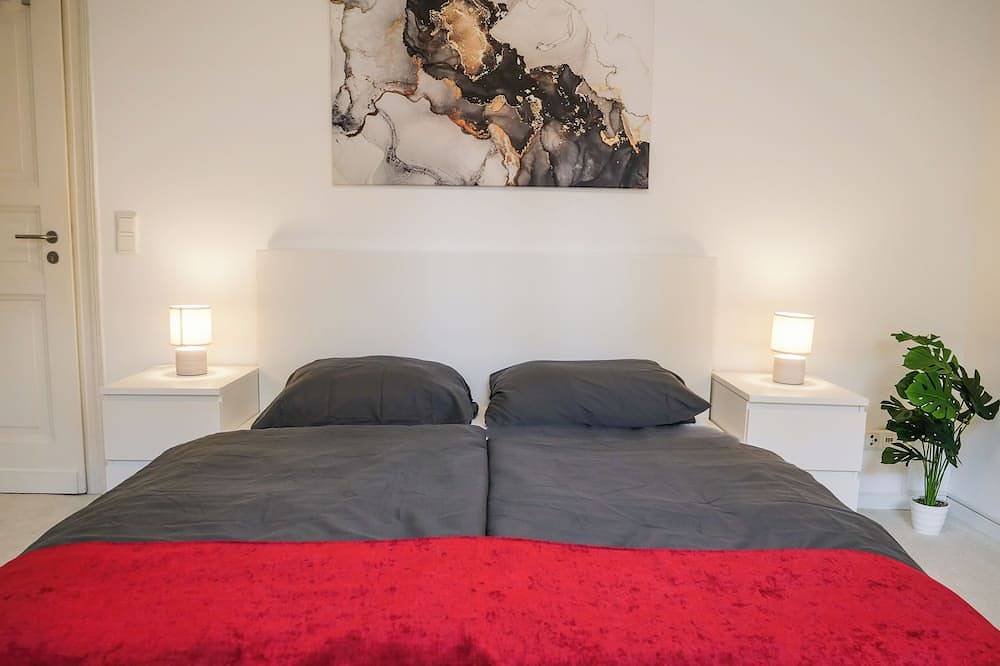 Geheel appartement, Luxury apartment in listed old villa 300m² garden, Cologne-Lindenthal in Keulen, Rijnland