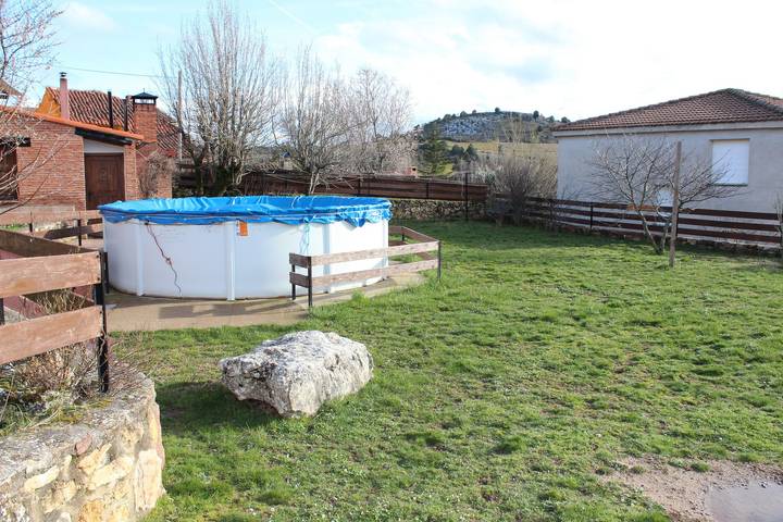 Landhaus 'La Chimenea De Soria I Y Ii' mit Bergblick, privatem Pool und Wlan in Espeja de San Marcelino, Soria Provinz