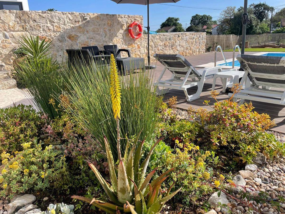 Villa with Private Pool in Santiago da Guarda, Leiria distrito
