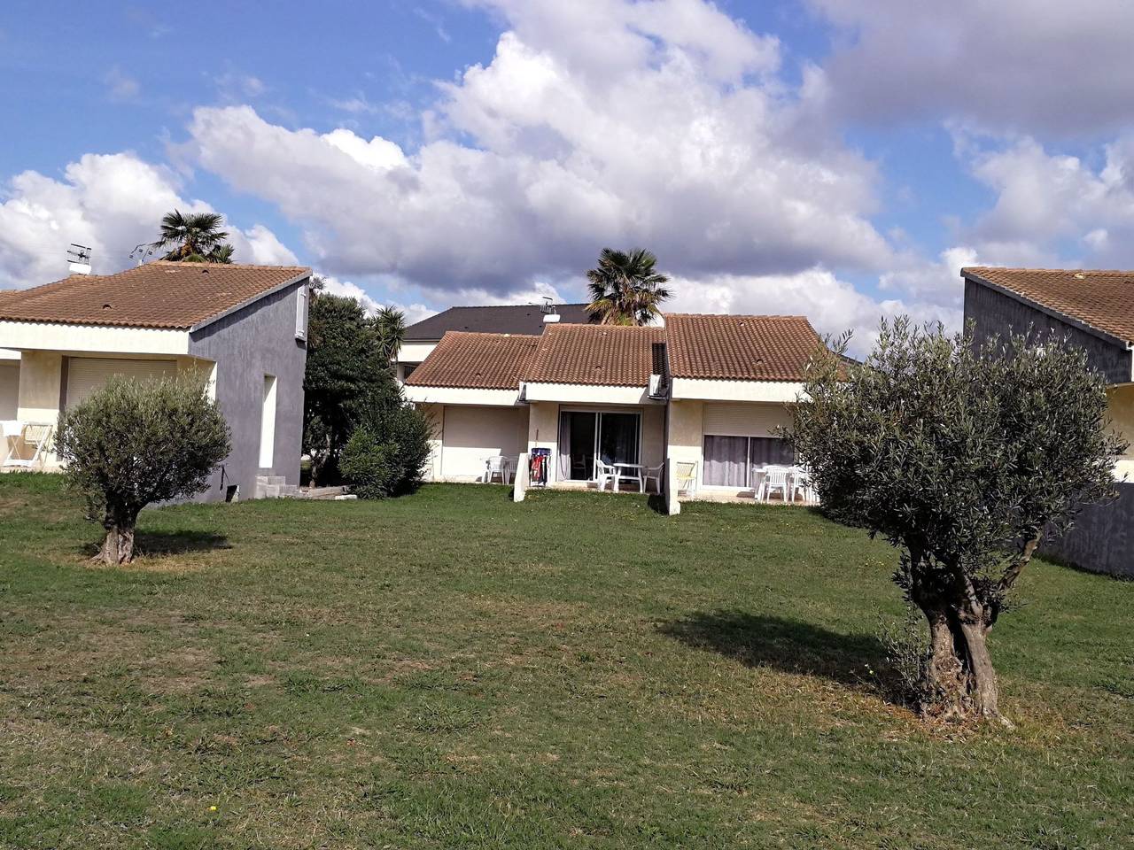 Apartamento entero, Marea Resort Wohnung mit Schwimmbad in Santa-Lucia-di-Moriani, Región de Corte