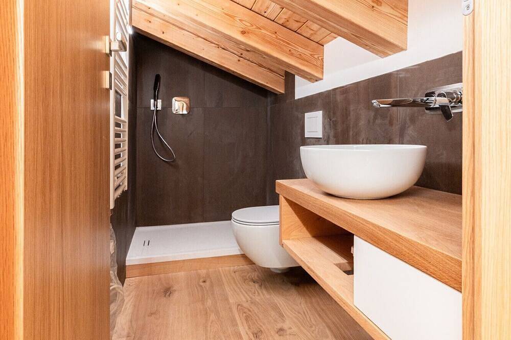 Ganze Wohnung, Casa Ladinia 2, komfortabel und modern in San Vito di Cadore, Dolomiti Superski