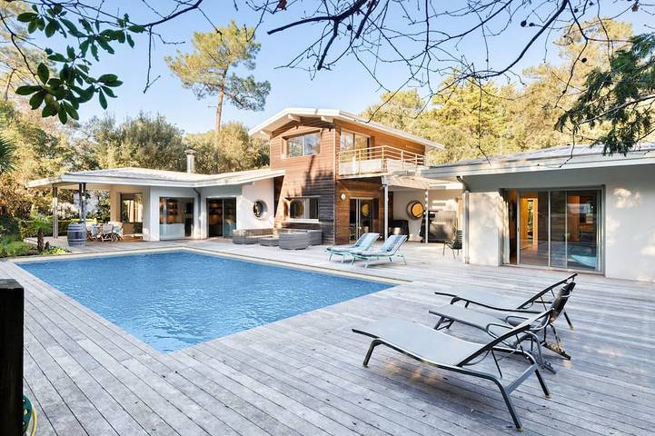 Location de vacances pour 12 personnes, avec jardin dans Plage Naturistes