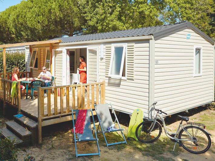 Camping für 6 Personen, mit Terrasse und Kinderpool sowie Balkon/Terrasse, mit Haustier in Atlantikküste Frankreich - 2